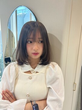 ルームバイシー 新宿(Loom. by Sea) イメチェン×美髪[ワイドバング/韓国/新宿/顔まわり]