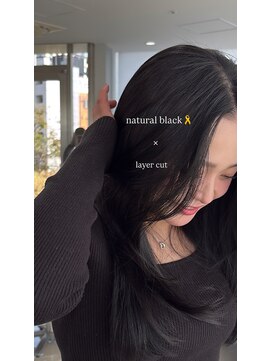 エアー 青山(AIR) レイヤーカット/透明感カラー