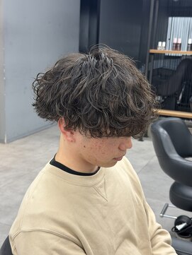 オーバルバイアピッシュ(OVARL by apish) 波巻きパーマ/メンズパーマ人気パーマ毛流れ