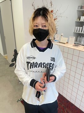 ニコ(NIKO) ハイトーンパーマスタイル