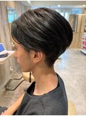清潔感ある毛流れで魅せる大人メンズショートスタイル