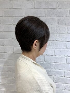 コム(com by neolive) 美シルエット ショートボブ 3