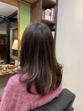 ニッチ(Nitti) セミロング