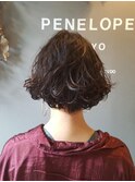 前下がりショートボブ×ハイライトメッシュ×ニュアンスパーマ!