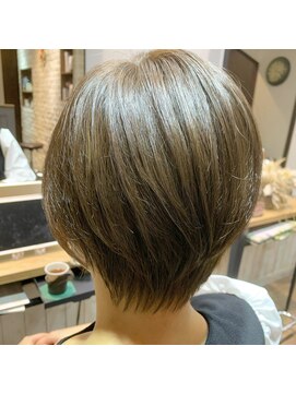 リンネ(Rinne) ☆前下がりショートボブ☆