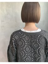 キチ(kichi.)&nbsp;[kichi.] ミニボブ×ミルクベージュ