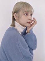 顔周り / ボブ  / ブリーチ / 切りっぱなしボブ
