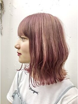 サロン ファンザ(salon funza)の写真/ハイトーン・透明感カラーに定評あり◎ダメージを出来る限り抑える為に、こだわりの薬剤を使用！