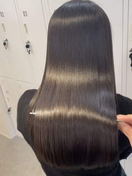 フォルメージ(formage) 黒髪　髪質改善ストレート【三宮】福岡