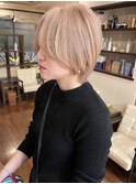 柔色ブロンドショート