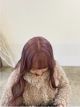 エクラヘアーズボウグループ(eclat hair’s BEAU group) 色落ちも楽しむピンクベージュカラー
