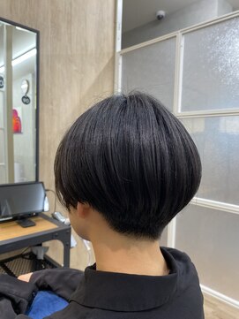 クララ ジャパン タチカワ(CLALA JAPAN Tachikawa) 刈り上げショート