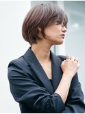 表参道大人ショートボブ顔周りレイヤーカットくびれショート30代