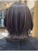 表参道白髪ぼかしミディアムレイヤーボブアッシュグレージュ