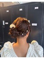 フェリア ファム 桃山台(FERIA fam)&nbsp;10.9ふわふわサイドお団子ヘアグレージュ