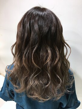 スムーズ 北千住(smoos’) グレーベージュ フォギーベージュ/グラデーションカラー 北千住