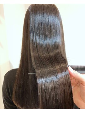 ギグル(giggle) 極上大人ストレートヘアー☆