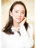 オハナ(ohana)&nbsp;【ohana/表参道】大人可愛いワンサイドセミウェットセミディ。