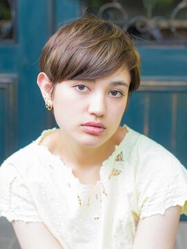 ヘアーズ ロッソ テラス(hair's ROSSO TERRACE) 【鶴見】ベージュカラー ショート ナチュラルボブ[30代40代50代]