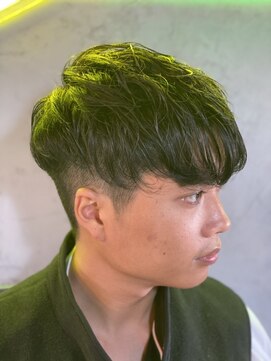 グリーディーフォックス 代々木(Greedy FOX) かき上げヘア/サイドパート/韓国マッシュ/フェードカット/代々木