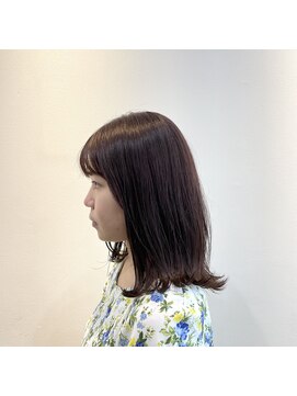 イーチ ディー ヘアーアンドトータルビューティー(each dee hair&total beauty) 外ハネ×ピンクベージュ