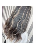 レヴェリー(REVERIE)&nbsp;プルエクステでハイライトスタイル