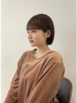 ルル 表参道(lulu.) 【高橋弥生】　ミニボブ　ワイドバング　艶髪スタイル