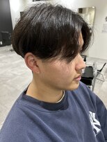 ヒュイル バイ ニアウ(Hwyl by Niau) メンズマッシュセンターパートスパイラルパーマニュアンスパーマ