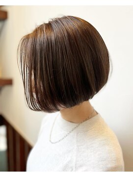 サーティーン(THIRTEEN) 似合う長さ、形でスタイルチェンジ(^^) シンプルボブ 30代