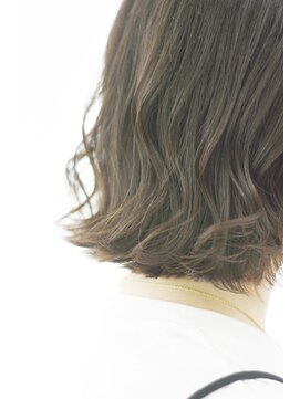 アテム 上安店(Atem) オリーブベージュ