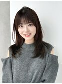 薄め前髪顔まわりレイヤーシースルーぱっつん前髪おくれ毛