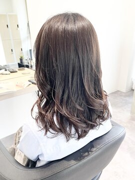 ストフ(stof) レイヤーカット/巻き髪スタイル/ミディアムレイヤー