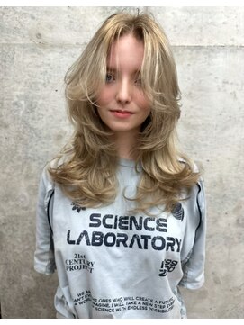 ヌエン 渋谷(NU/EN) 海外ガール風ロングレイヤーカット/バタフライカット/小顔カット