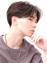 アーリー(Ali'i) ニュアンスパーマ毛流れセンターパートテーパーフェード
