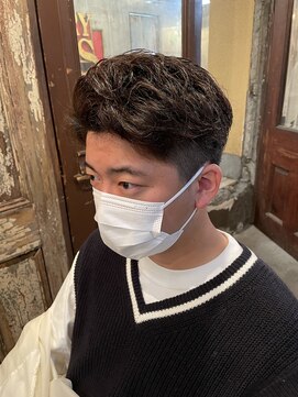 ロイジー(roijir) 【roijir】表参道 ソフトフェード×サイドパートスタイル