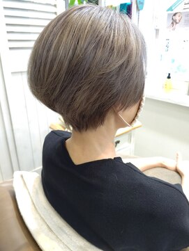 ガーデン バイ イル(GARDEN by illu Co.Ltd) ペールベージュ×ダブルカラー☆