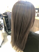 ヘアーアトレ(hair attrait) バレイヤージュアッシュグレー