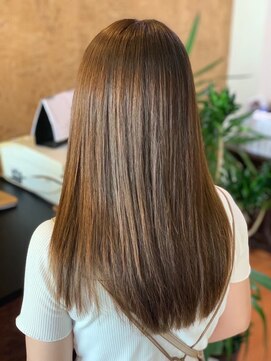 アークスヘアー 髪質改善トリートメントモカベージュナチュラル