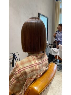 クルニエ(crenier) #縮毛矯正でぱつっとボブ