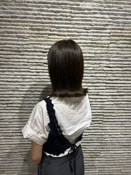 ビス リアン 川口店(Vis lien) オンブレグレージュオリーブベージュくびれミディ大人美人