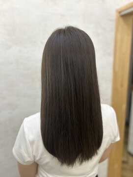 エクラートリアーラ 藤沢店(ECLART Reala) オリーブベージュ♪