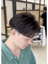 メンズギフト(men's GIFT)&nbsp;刈り上げツーブロックセンターパートマッシュ