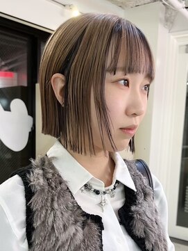 デート 下北沢(DATE) ダブルカラーミルクティーベージュカラーケアブリーチミニボブ