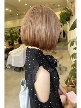 イーズ 鎌倉(e's) 《e's イーズ鎌倉》ころんとした丸みの可愛いマロンベージュボブ