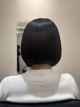 エミュ(emu) 艶髪ボブ