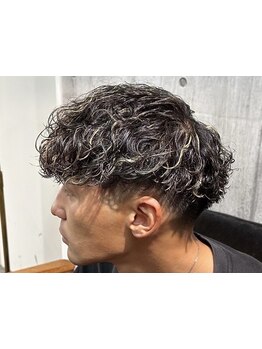 外国人風に今っぽさを取り入れたい方にオススメのスペインカール！「相模大野/メンズ/スペインカール」