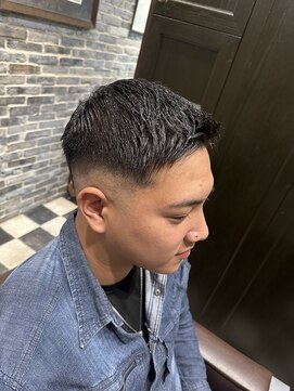 ミリオンバックス 御徒町店(Million Backs) フェード/アップバンク/barber <理容室>[メンズ/理容室]