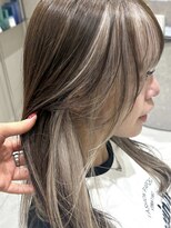 アッドバイケンジ(Add.. by KENJE)&nbsp;ホワイトブロンドに落ちる残留させないカラー