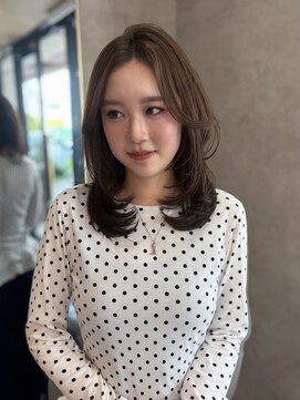 リエンス(RIENS) 【RIENS】レイヤー×馬越麗奈『小顔レイヤー』