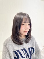ティティアンバイイザ(titian by IZA)&nbsp;トレンドのレイヤーカット